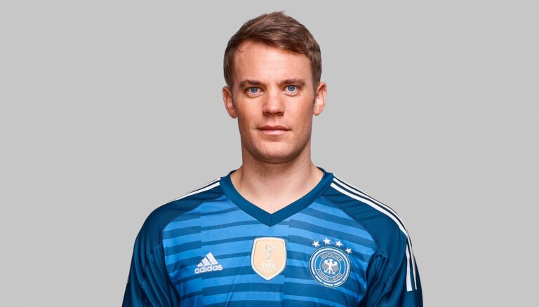 Manuel Neuer avec le maillot de l'Allemagne