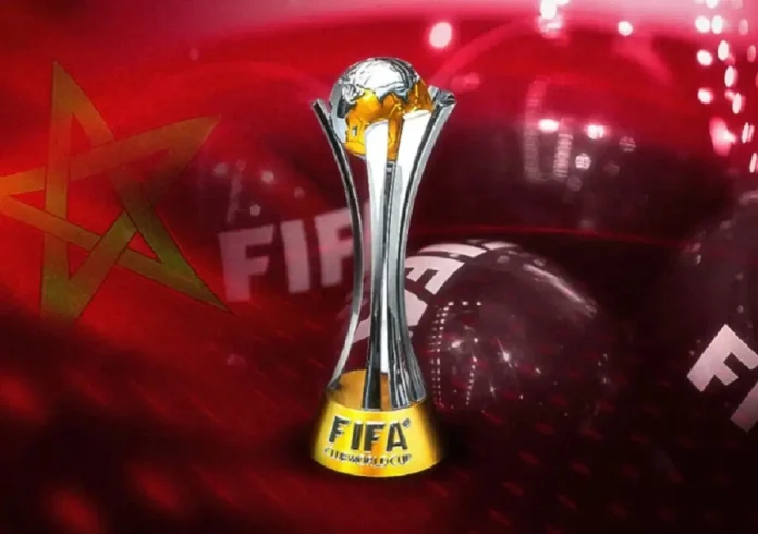 Le trophÃ©e de la Coupe du Monde des Clubs de la shoppingmode FIFA